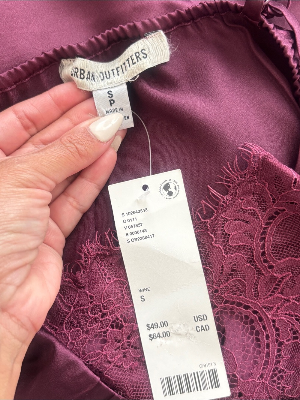 Urban Outfitters Lace Trim Satin V Neck Cami Top in Plum size Small New! - Picture 6 of 7